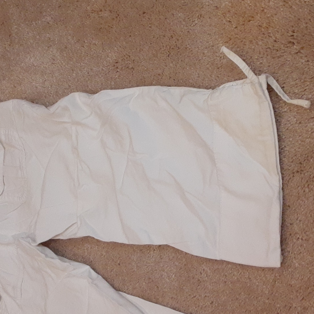 2/$12 or 5/$25 White Bermuda shorts, 10 SLIM - Picture 3 of 6